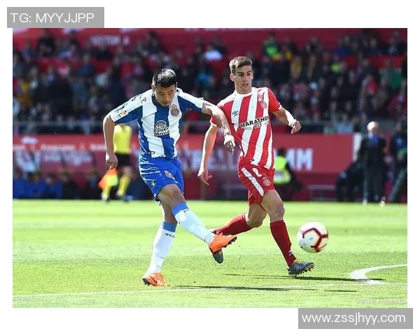 埃因霍温主场迎战奥斯积克期待精彩对决与球队表现分析