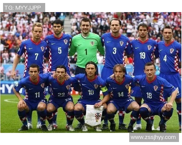 德国与俄罗斯足球对决出场阵容分析及战术解读